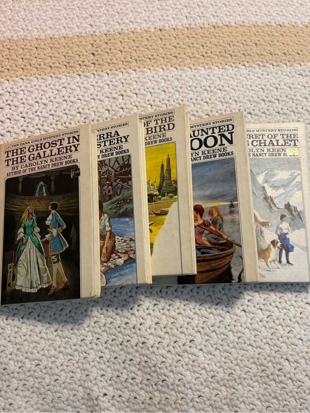 1970’s Lot of 5 Vintage Dana Girls Mystery Hardback Books 7,8,9,10,&13 - Picture 5 of 13